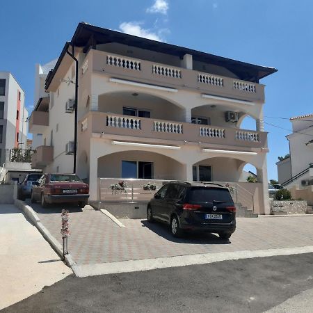 Apartmani Vera Primošten Eksteriør billede