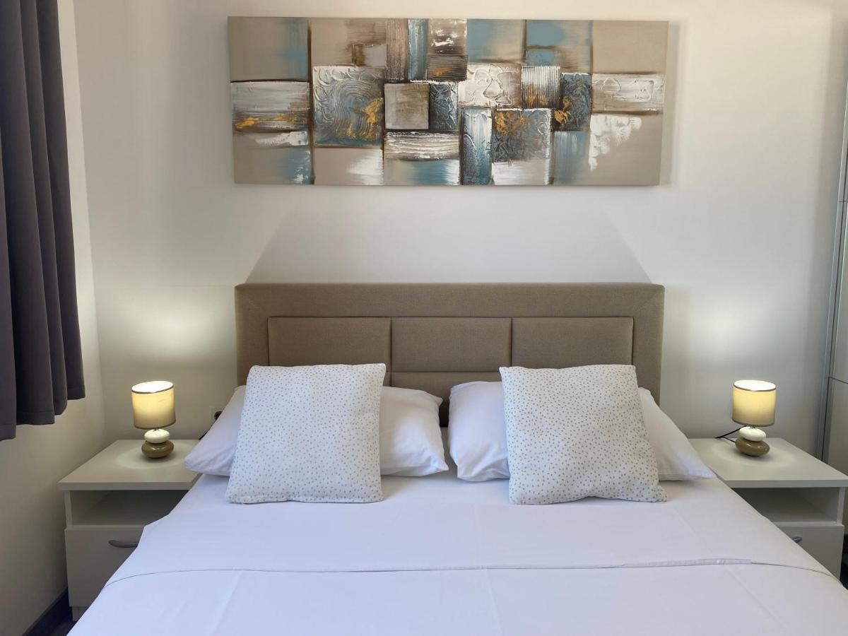 Apartmani Vera Primošten Eksteriør billede